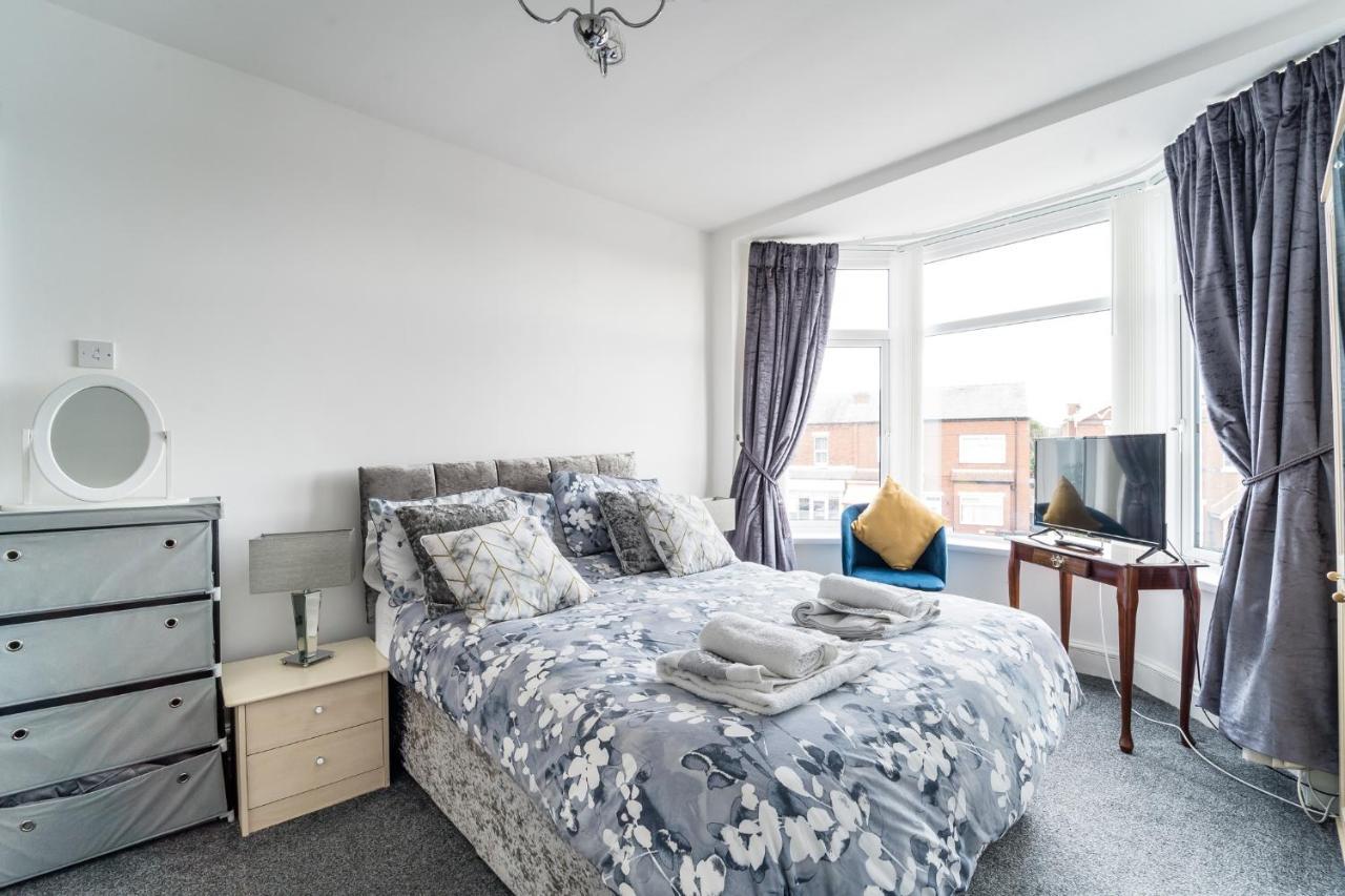 Birkdale Southport Boutique Apartment Sleeps 5 Eksteriør billede
