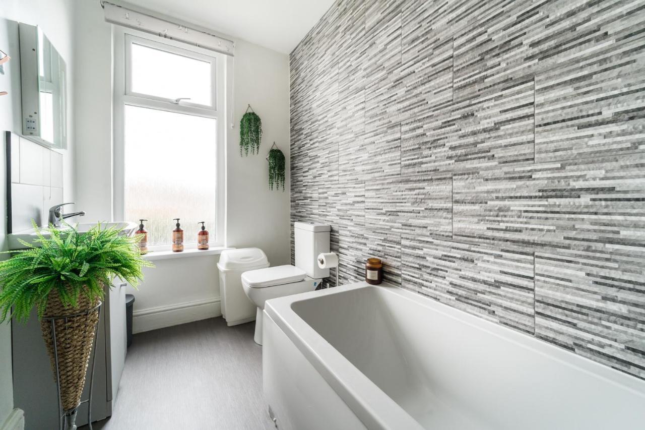 Birkdale Southport Boutique Apartment Sleeps 5 Eksteriør billede